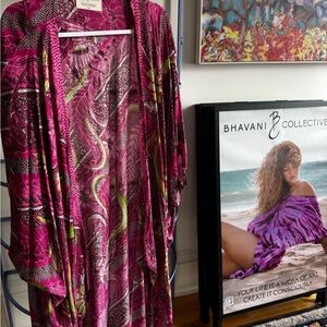 BHAVANI COLLECTIVE Vibrant Pink and Green Kimono - free size - NWT